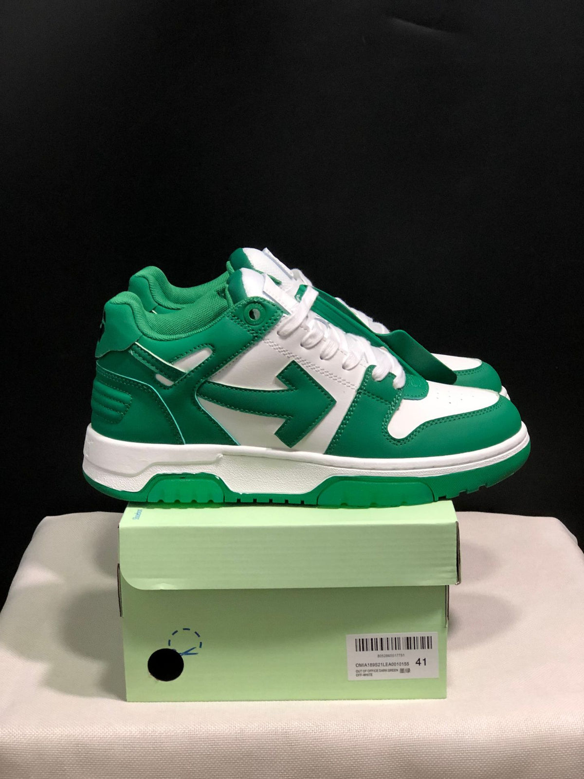 Arrow Leather Sneakers