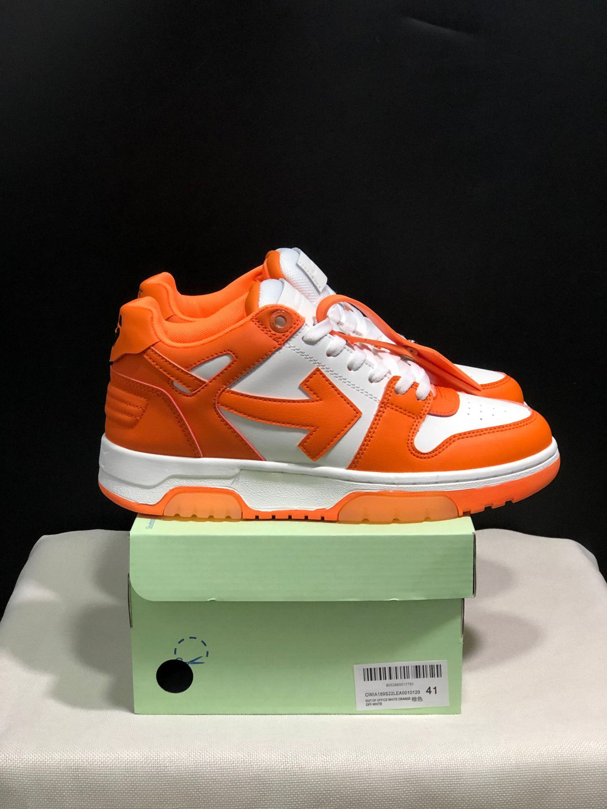 Arrow Leather Sneakers